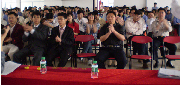 2012年7月18日，舜龍管理升級誓師大會召開