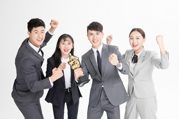 全面薪酬戰(zhàn)略實(shí)施：提升員工滿意度，提升企業(yè)績效