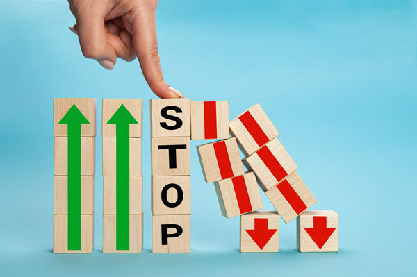 智能決策：利用數(shù)據(jù)驅(qū)動策略，提升企業(yè)管理效能