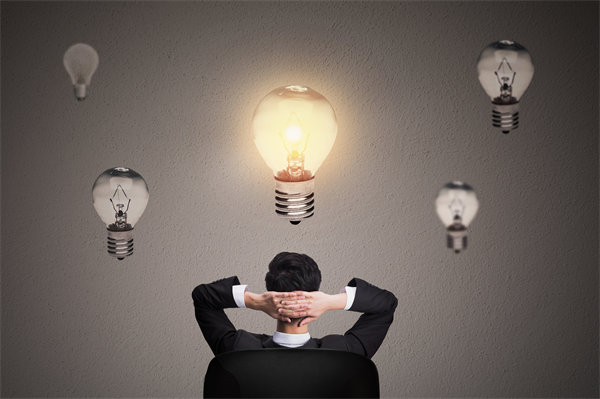 創(chuàng)新企業(yè)管理思維，激發(fā)員工潛能，推動(dòng)企業(yè)騰飛