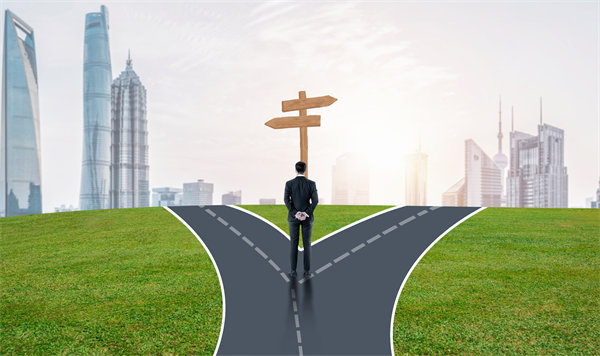 如果一家企業(yè)沒(méi)有明確的經(jīng)營(yíng)戰(zhàn)略，會(huì)有什么樣的風(fēng)險(xiǎn)？