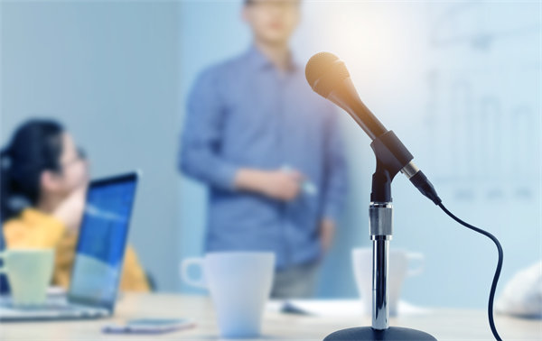 企業(yè)文化如何深度融合HR管理，增強(qiáng)團(tuán)隊(duì)凝聚力？