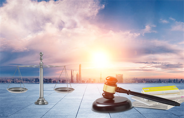 薪酬管理中如何確保合法合規(guī)，避免法律風(fēng)險？