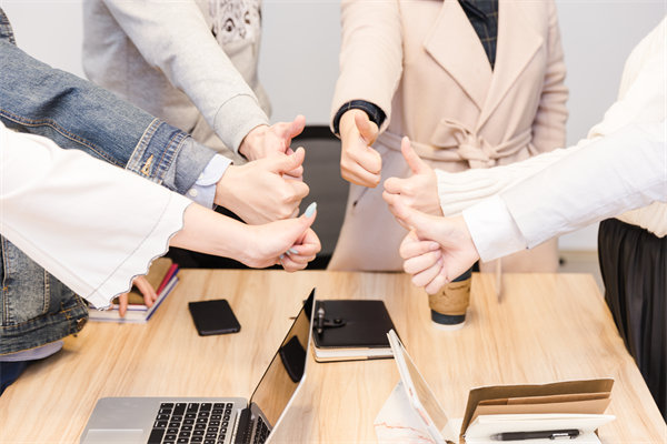跨地域企業(yè)，如何制定統(tǒng)一的薪酬標(biāo)準(zhǔn)和政策？