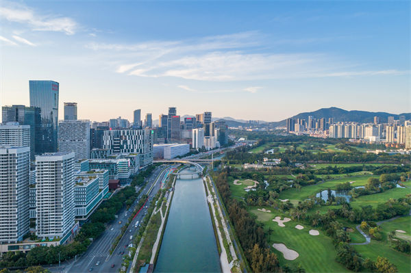 深圳精益生產(chǎn)咨詢公司如何幫助企業(yè)實現(xiàn)生產(chǎn)流程優(yōu)化？