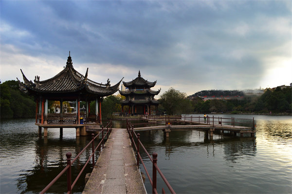 臺州年度經(jīng)營計劃咨詢公司如何規(guī)劃企業(yè)全年發(fā)展藍圖？