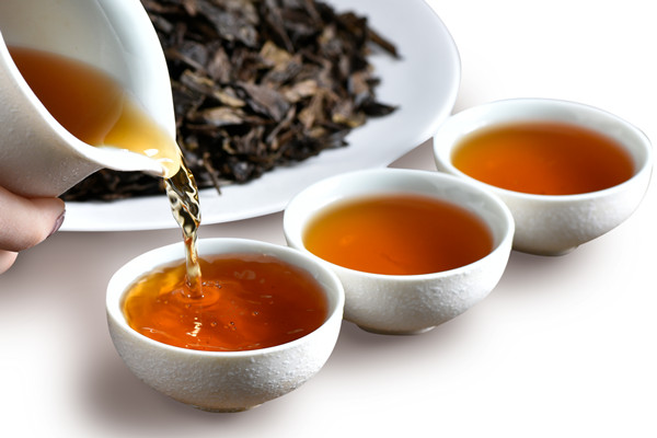 在多元化市場(chǎng)環(huán)境下，品牌如何保持一致性并突出特色？