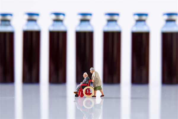 為啥有些老人沉迷購買保健品？對品牌營銷有何啟示？