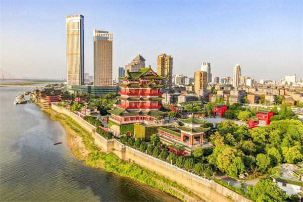 企業(yè)如何借助南昌薪酬咨詢公司優(yōu)化薪酬結(jié)構(gòu)以激勵(lì)員工？