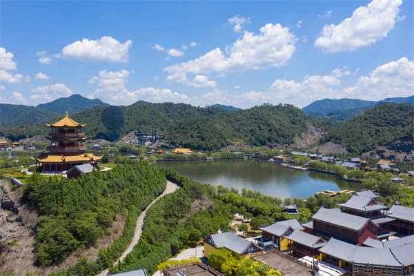面對(duì)多元化業(yè)務(wù)，金華咨詢?nèi)绾沃髽I(yè)優(yōu)化集團(tuán)管控模式？