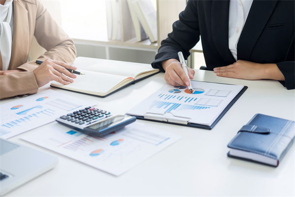 央行5月7日宣布降準降息，對企業(yè)薪酬績效的啟示