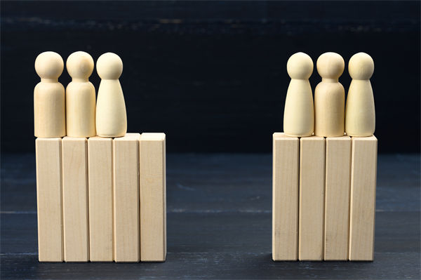 企業(yè)文化標語掛滿墻，為何員工依然缺乏認同感？